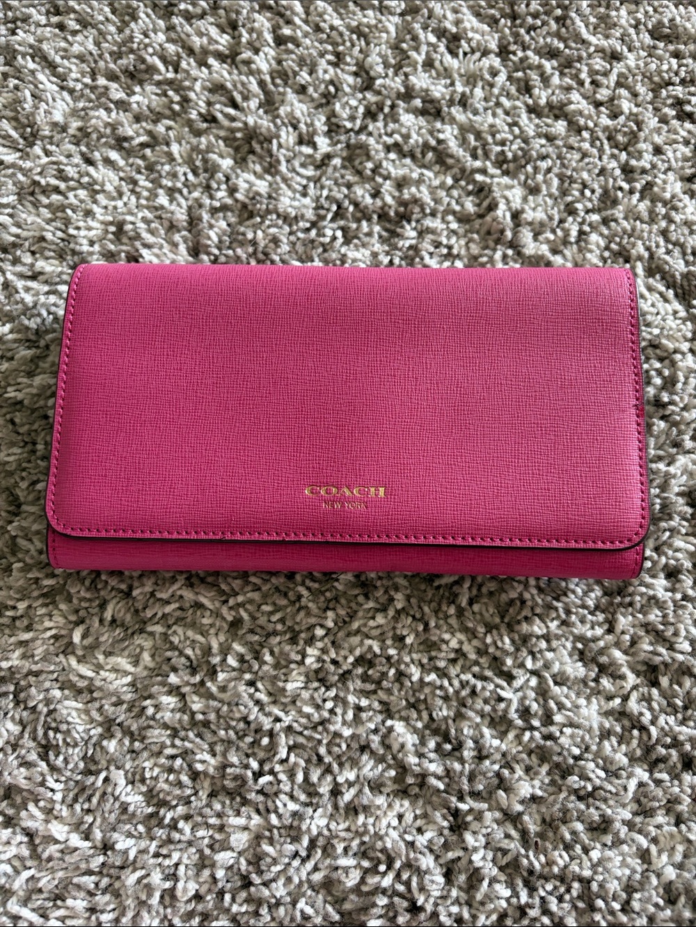 COACH Fuchsia Saffiano Continental Wallet with Gold Logo